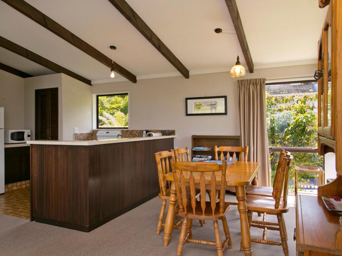 Acacia View At No 3 - Acacia Bay Holiday Home Lago Lago Taupo Esterno foto