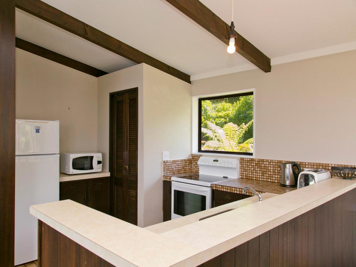Acacia View At No 3 - Acacia Bay Holiday Home Lago Lago Taupo Esterno foto