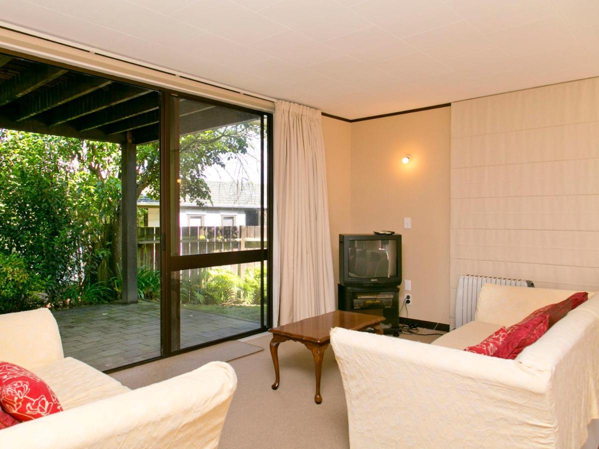 Acacia View At No 3 - Acacia Bay Holiday Home Lago Lago Taupo Esterno foto